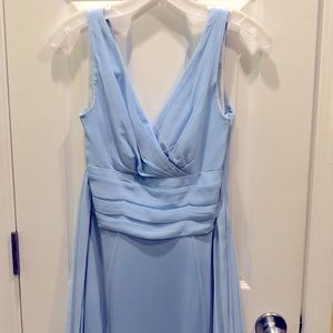 David’s Bridal Bridesmaid dress - Size 2, light blue, V-Neck, never been altered